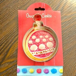 NEW Ornament Cookie Cutter With Recipes
